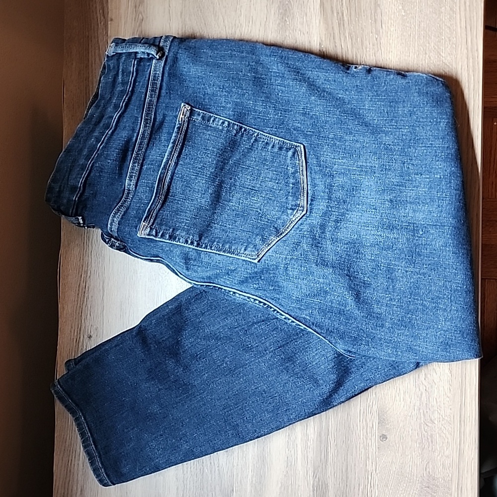 Good American Good Legs Crop Jeans
